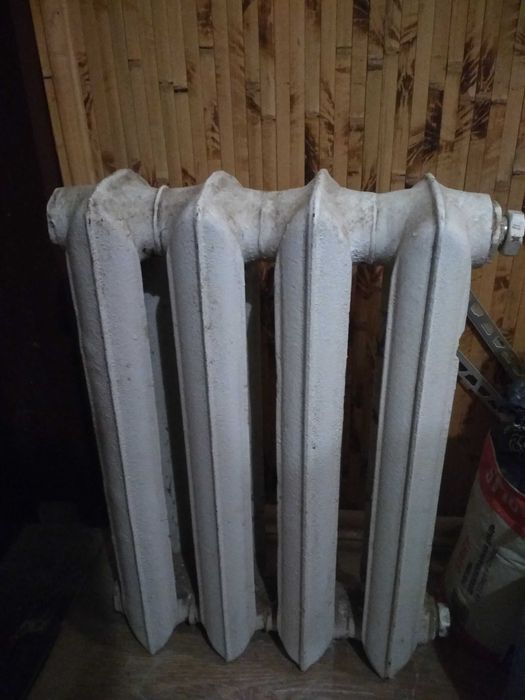 Батарея чавунна 11 ребр
