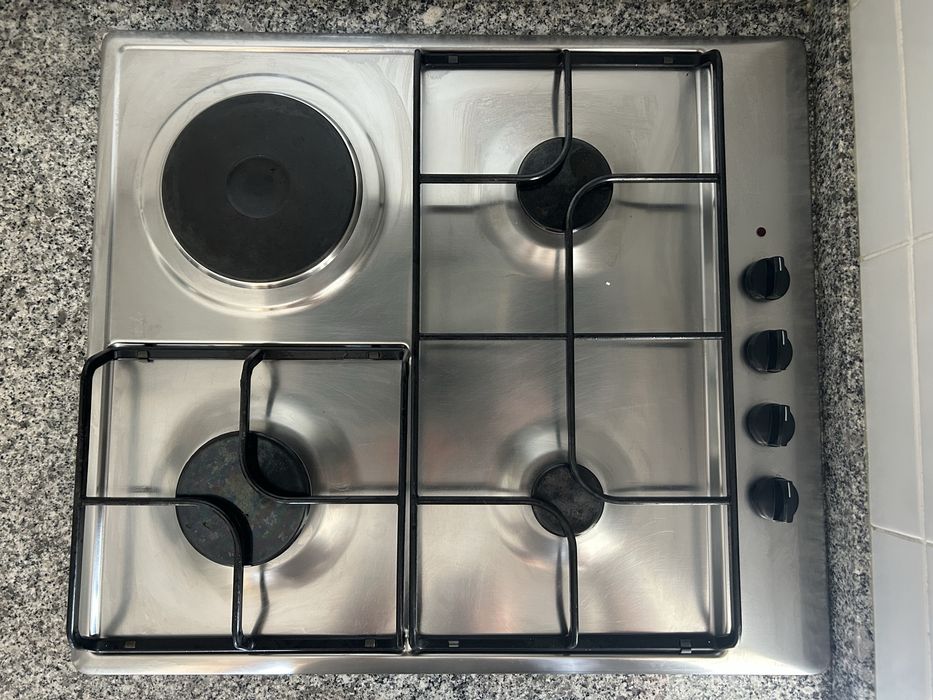 Placa a gás e elétrica