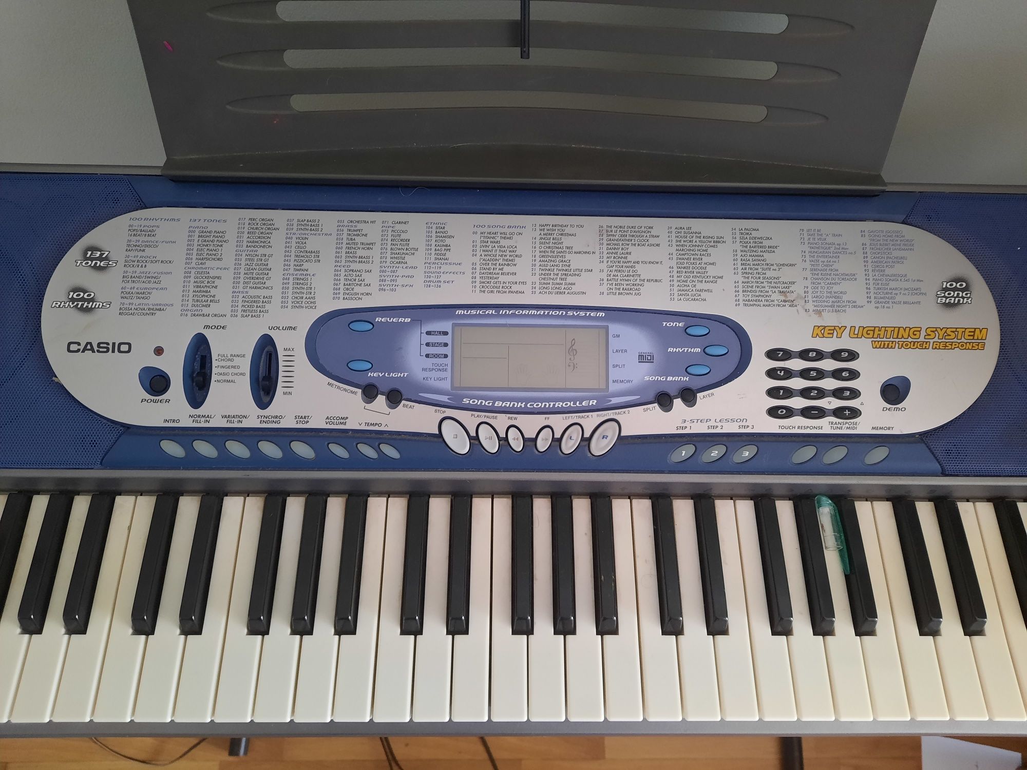 Casio сінтезатор LK 65