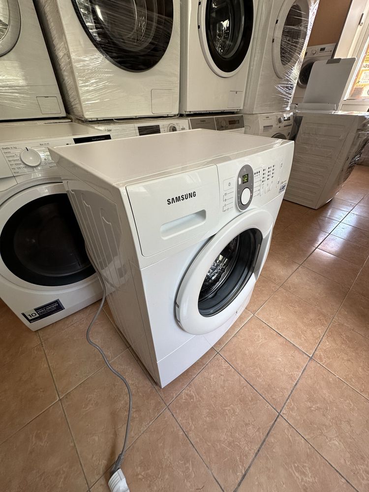 пральна машина Samsung 5 кг MODEL: WF0500NXW