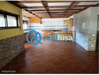 Moradia T5 Novais Vila Nova de Famalicão Retoma de banco