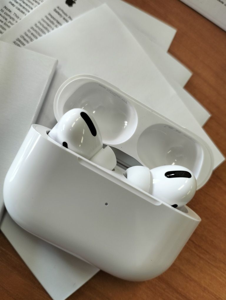 Apple AirPods Pro MagSafe Charging Case | NA GWARANCJI