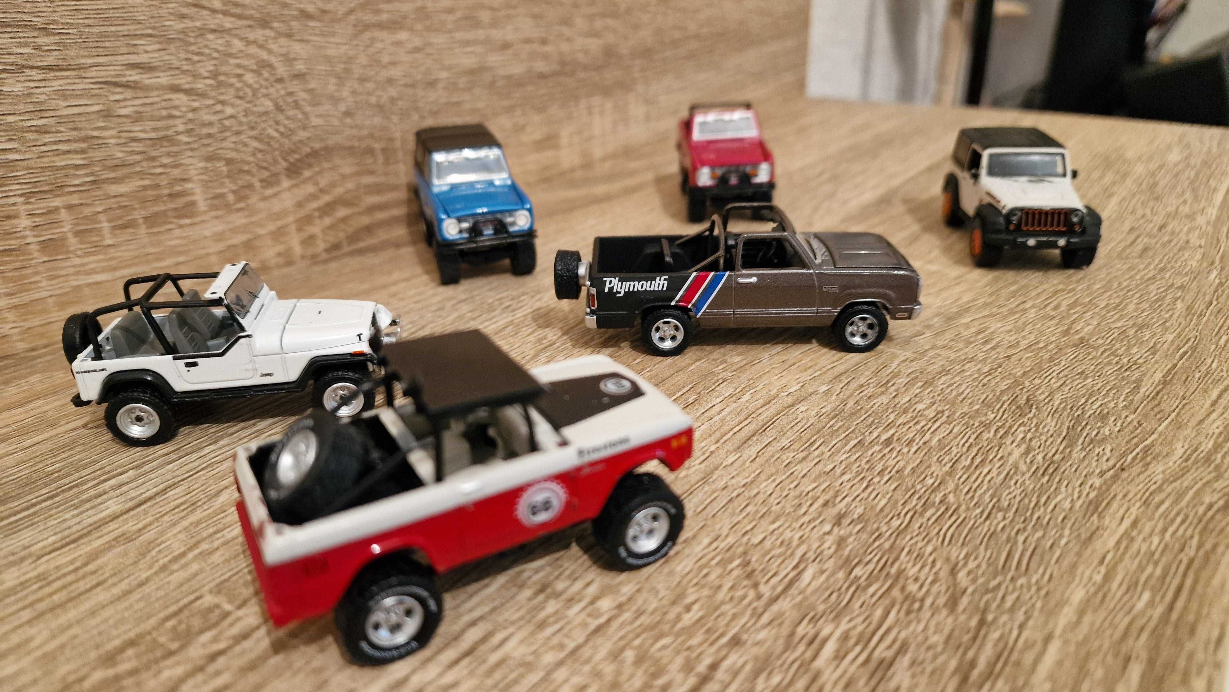 Lote de 6 Jeeps de todo terreno 1:64