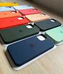 Capas iPhone 12/12 Pro/13 e Pro Max em Soft Silicone com Magsafe
