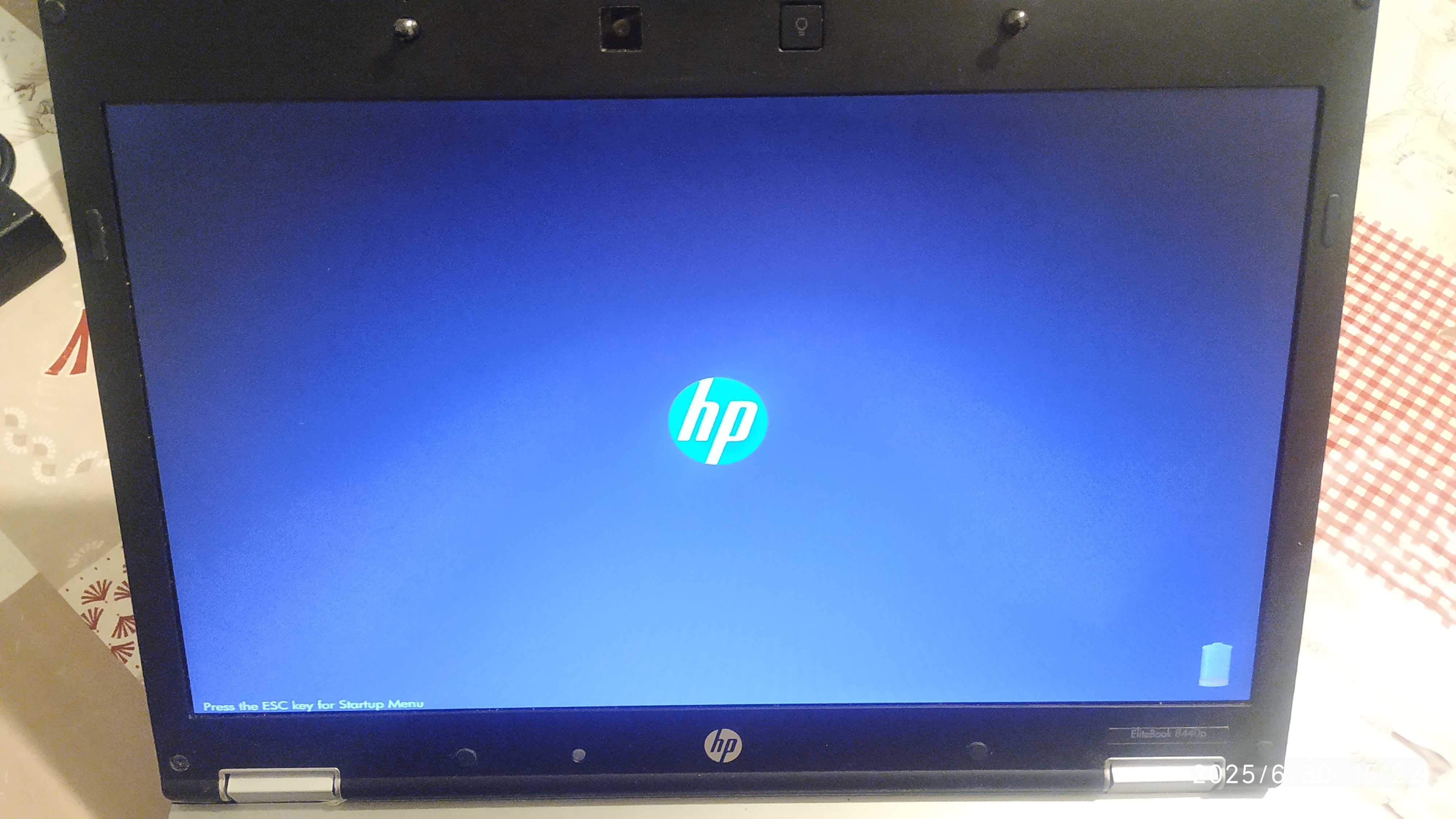 HP Elitebook processador i7 8Gb RAM SSD250GB + mala transporte HP