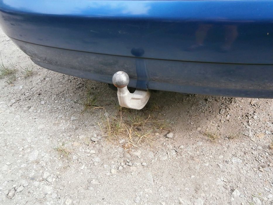 audi A4 B6 sedan zderzak tył tylni niebieski LZ5C