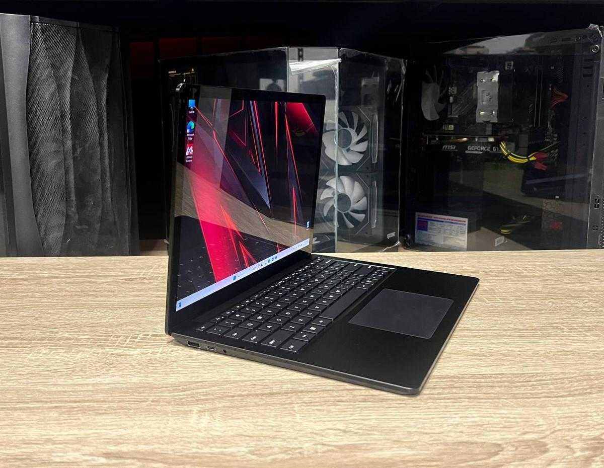 Ультрабук Microsoft Surface i7-1185G7/16Gb/256SSD/Intel IRIS ГАРАНТІЯ