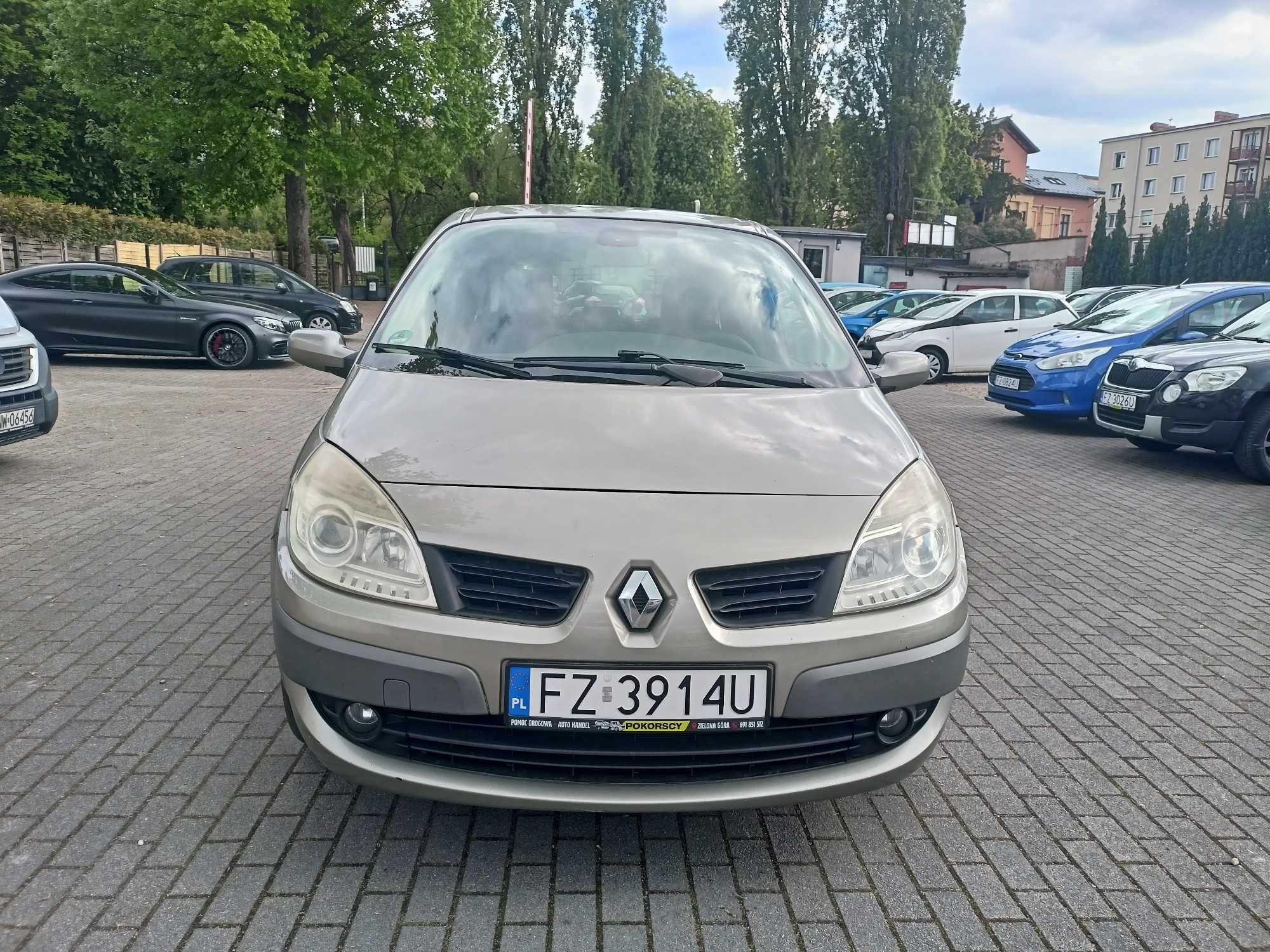 Renault Grand Scenic 2006 r z gazem