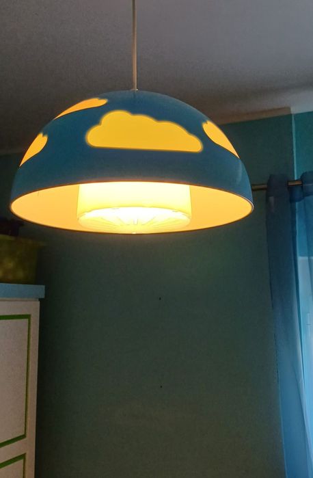 Vende-se Roupeiro e Cómoda Oficina Rústica + Beliche e Candeeiro Ikea