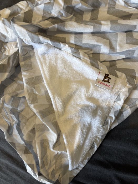 Mama bear- Chusta do karmienia piersią + etui