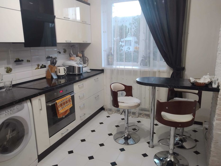 Сдаю 3-х комнатную квартиру