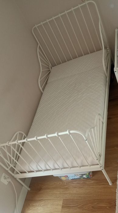 Łóżko dziecięce Ikea Minnen z matercem i regulowaną ramą80x140,160,200