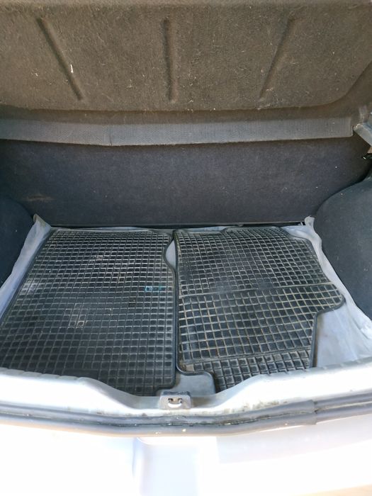 Dacia Sandero 2009 Ambulance 1.2 л.