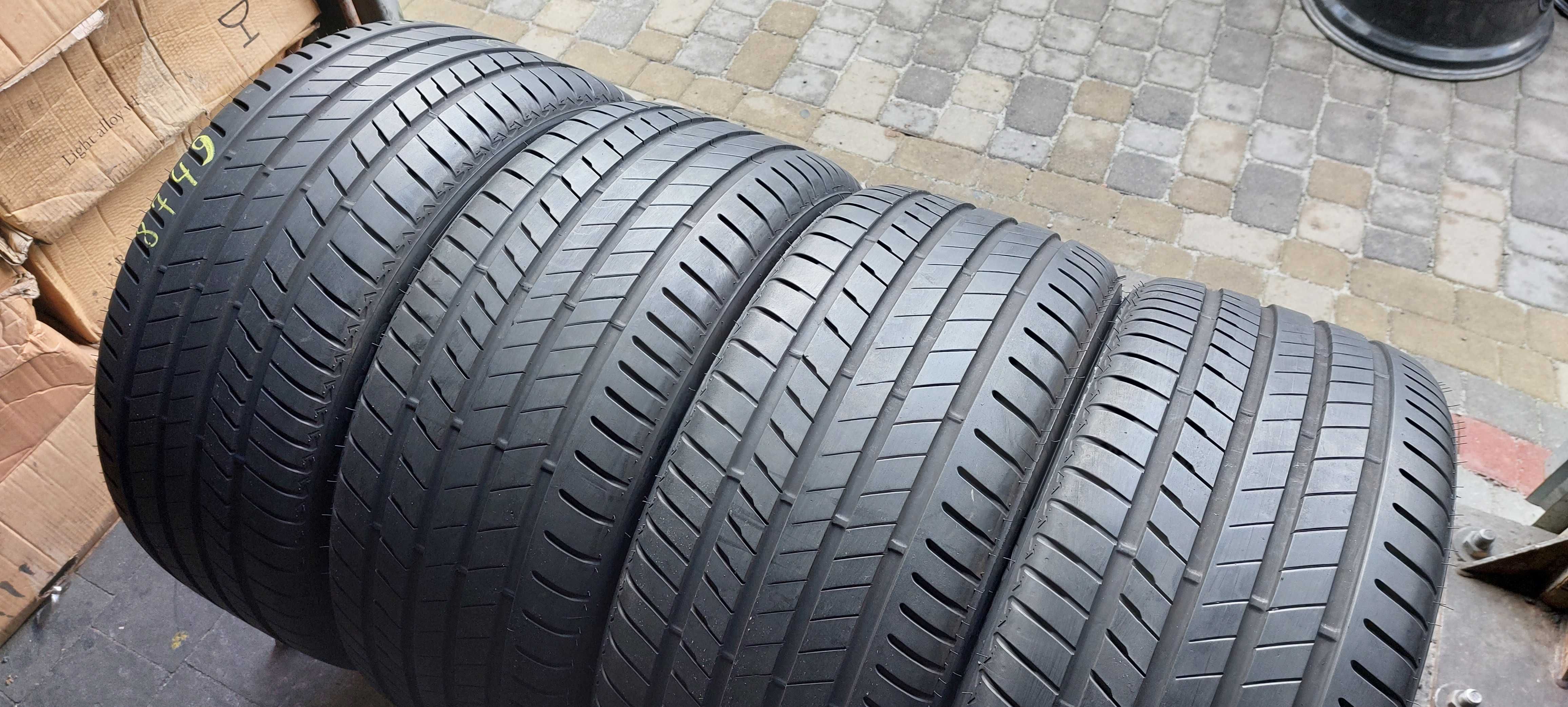 Резина літо 90% протектор Bridgestone 275/40 R20 Alenza 001 RFT