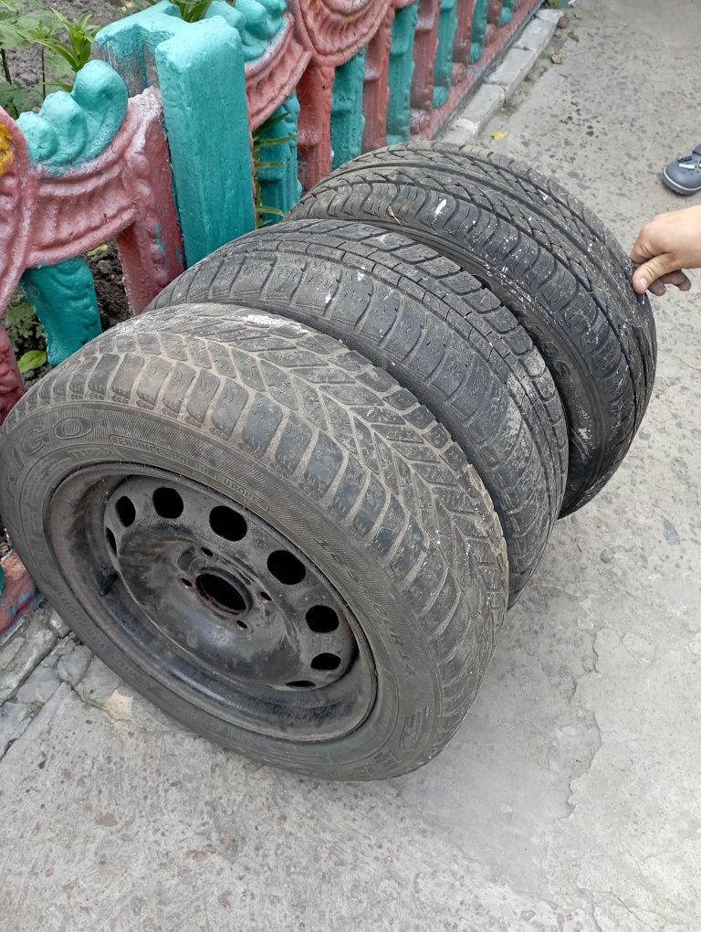 Резина зимня, R14