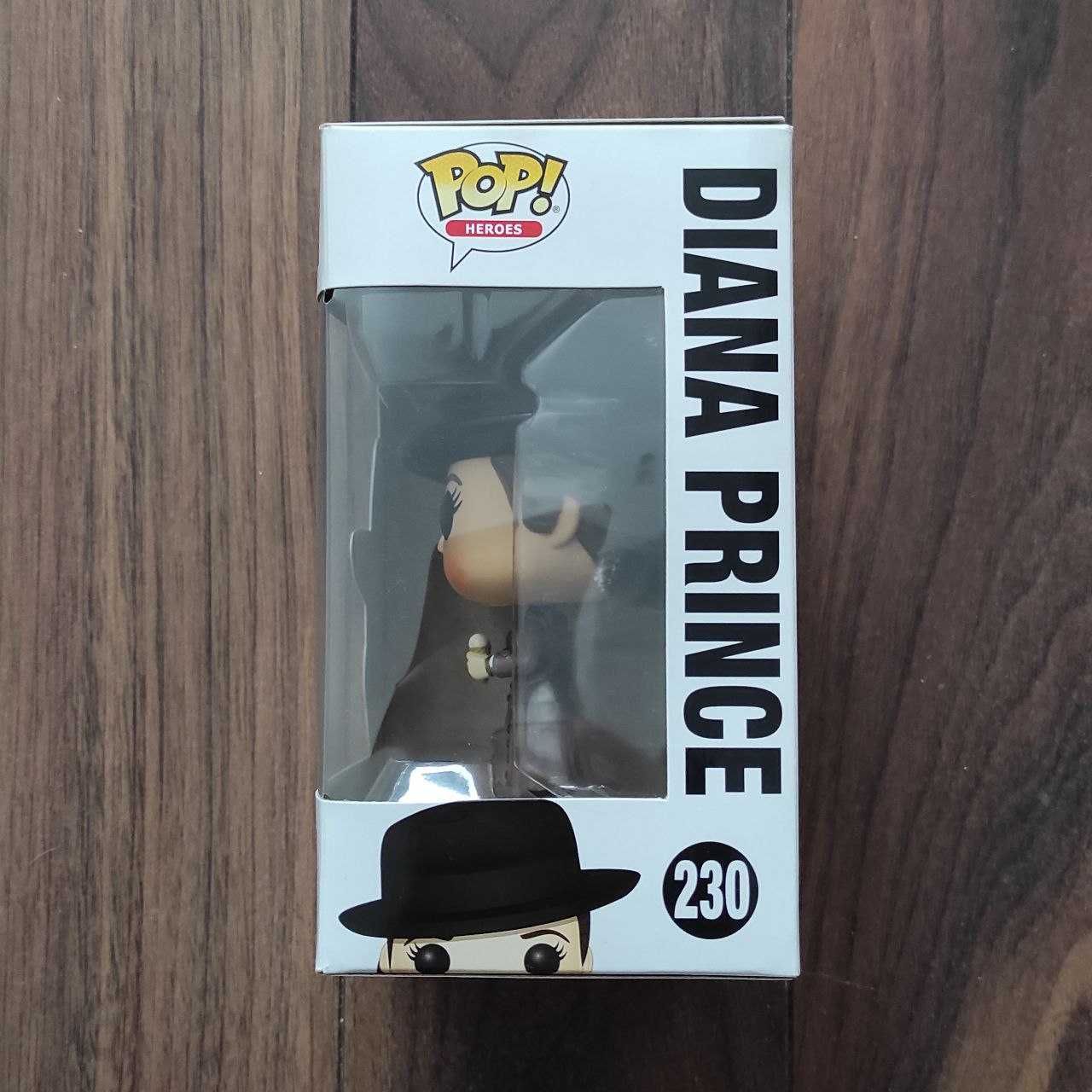 Вінілова фігурка Funko Pop "Diana Prince (Wonder Woman)" (230)