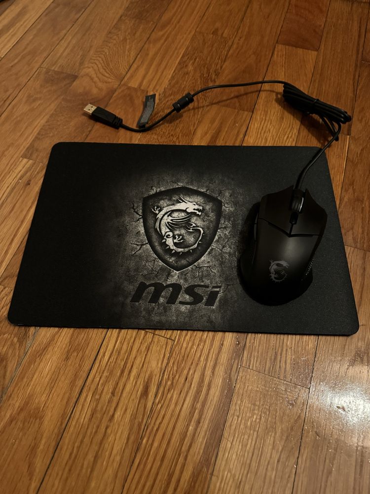 Tapete + Rato MSi