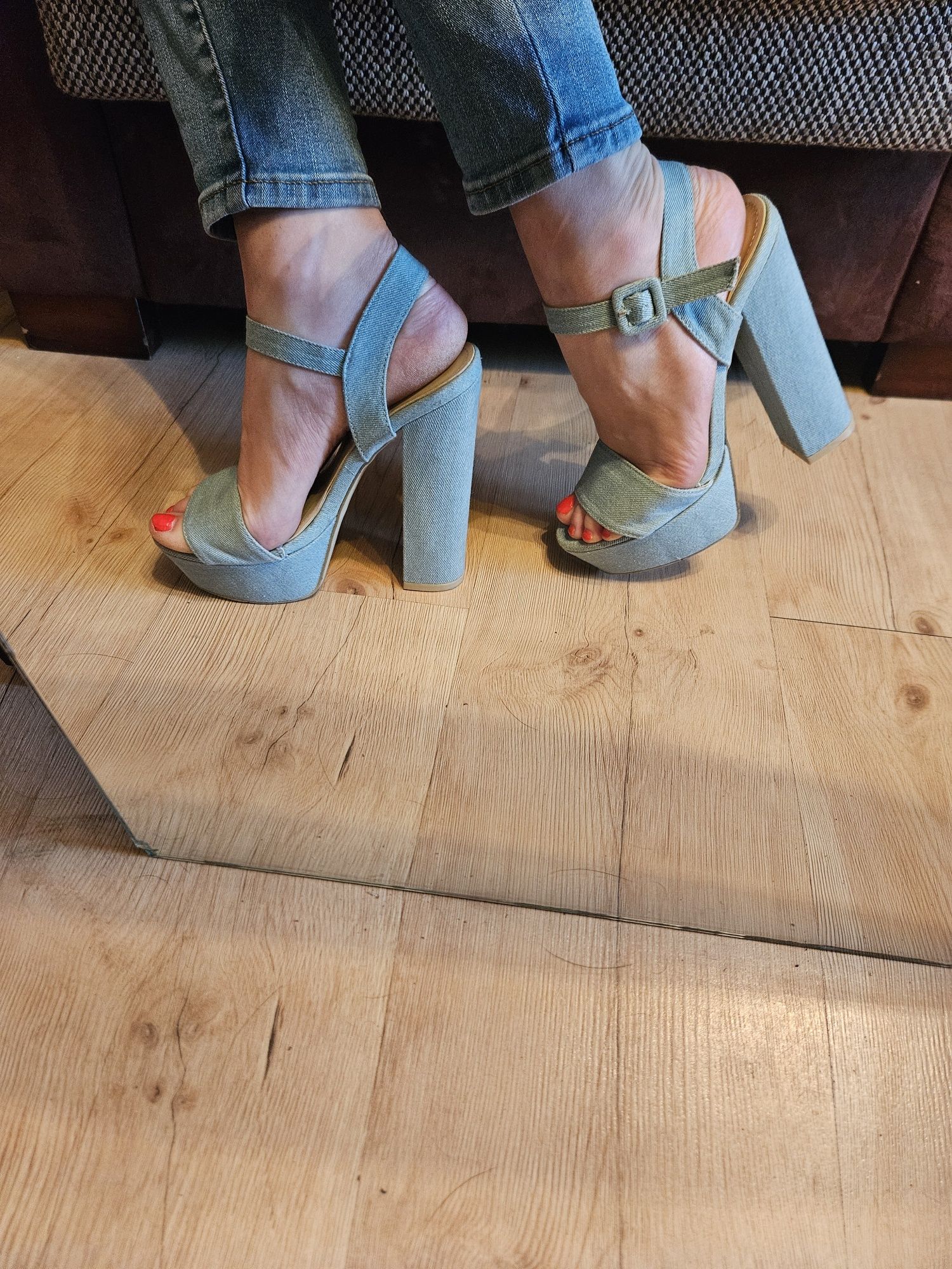 Buty na obcasie , słupku, wysokie , jeans 37