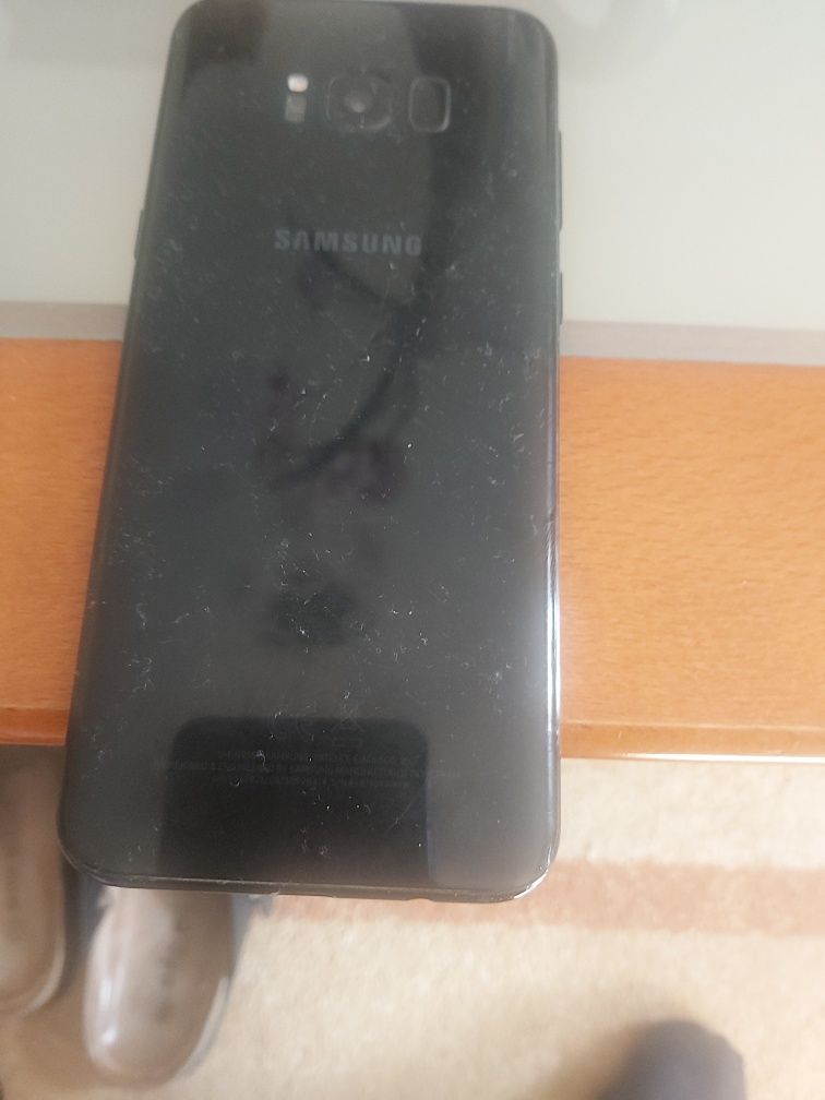 Samsung S8+ 80=€