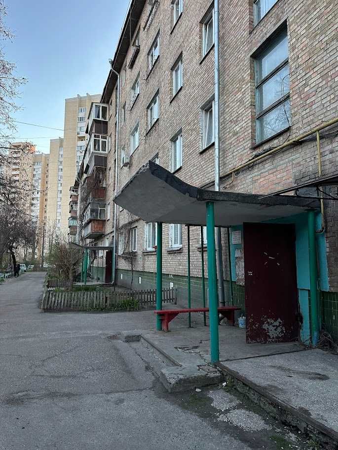 Продам 3-кімнатну квартиру по вул.Москаленка,10, без комісії