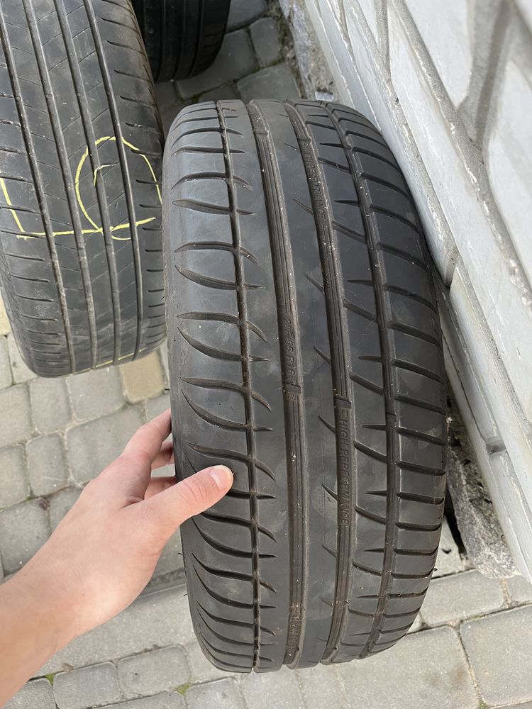 Продам комплект колес 205/55 R16