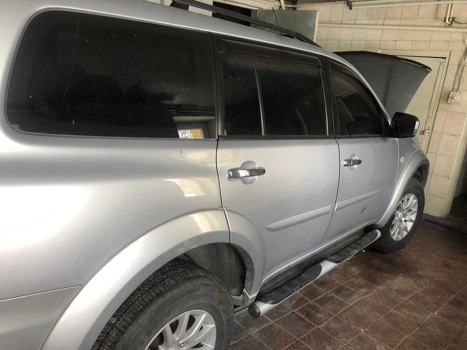 Mitsubishi Pajero Sport 2013