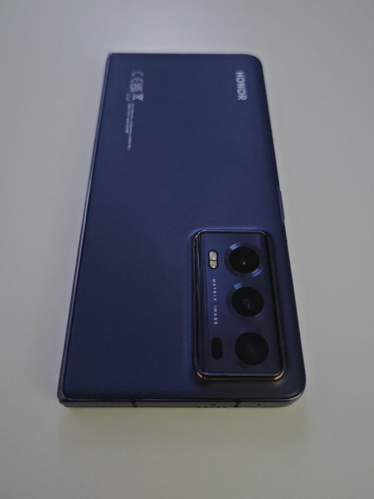 Honor Magic V2 em bom estado