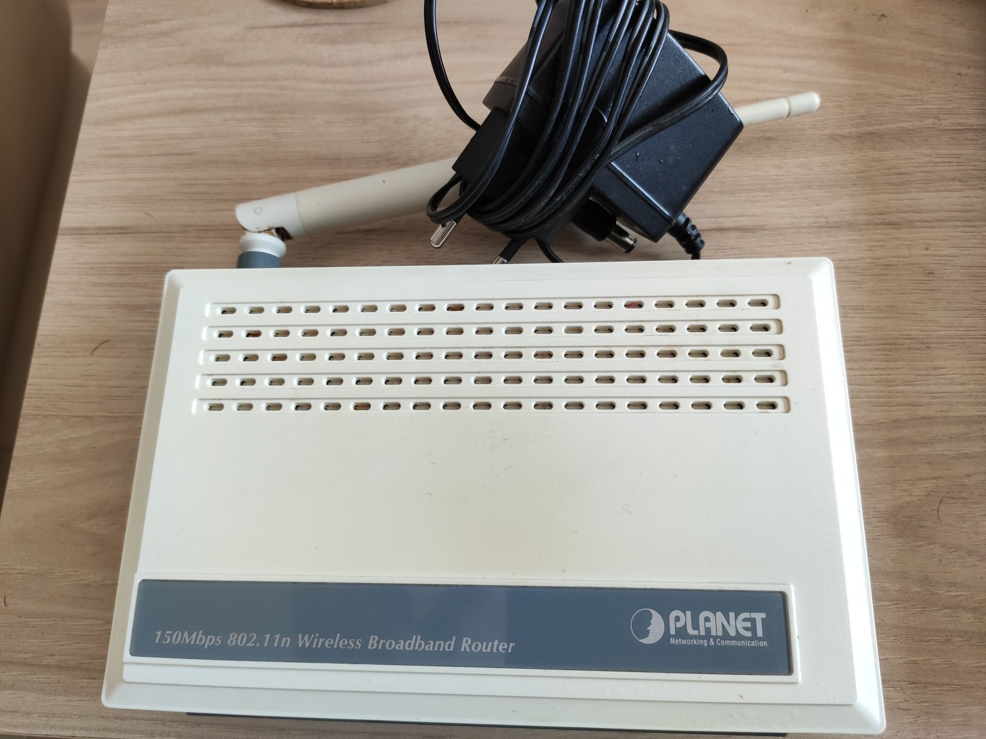 Router Planet WNRT-617