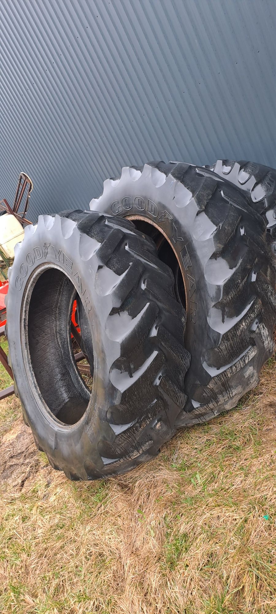 Opony rolnicze r24 r28 r34 r38 14,9 16,9 18,4