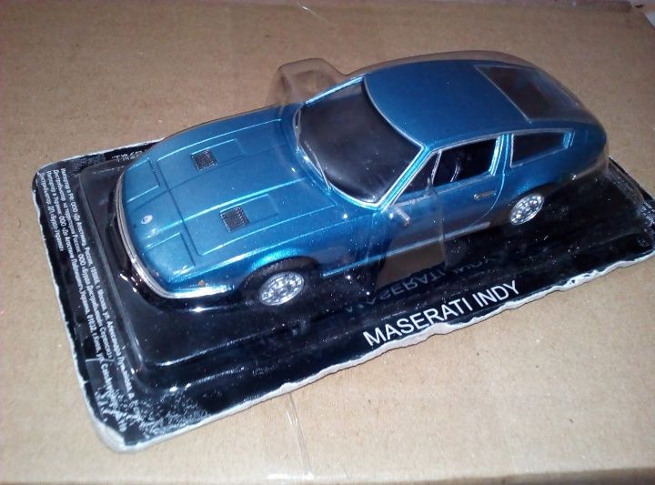 Модель автомобіля Maserati Indy