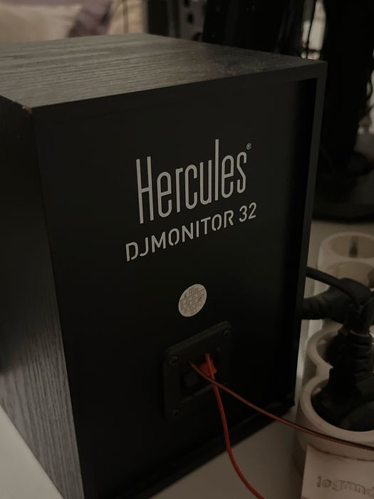 Colunas de Estúdio Hercules DJMONITOR 32