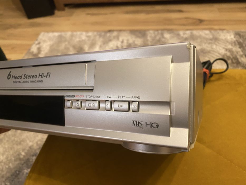Magnetowid Funai, HI-FI Stereo, 6 głowic+pilot 8w1+podłącz przez HDMI