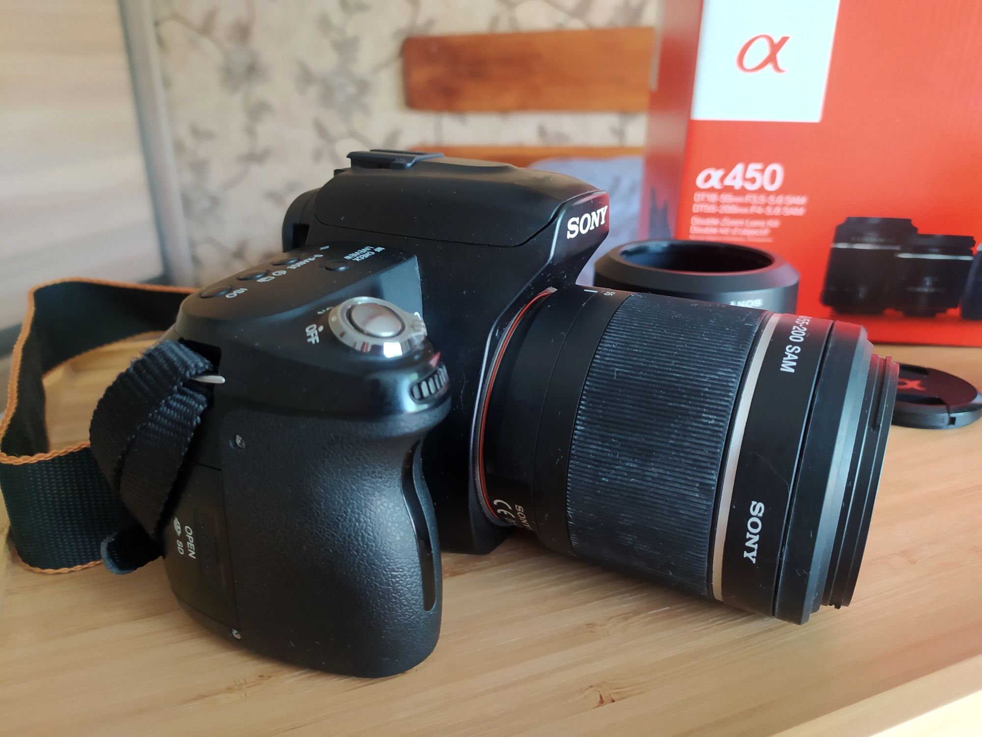 Дзеркальний фотоапарат Sony Alpha DSLR-A450 Kit - 14,2 Мп - CMOS + 
Об
