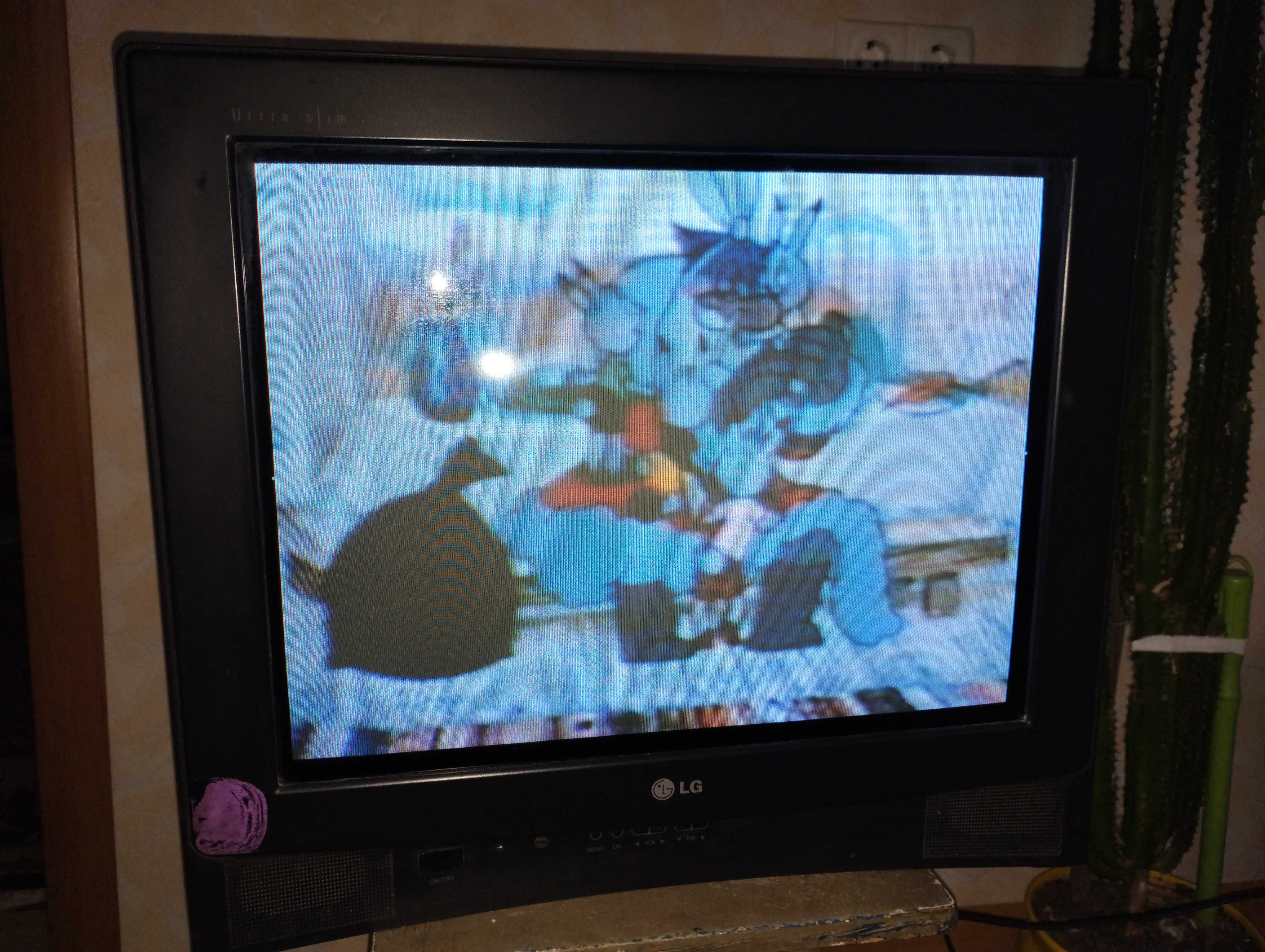 Телевізор LG 21FJ7AG Ultra slim