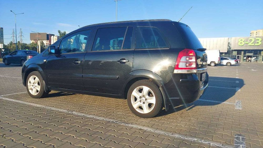 Opel Zafira B Family --7 місне авто в максимальній комплектації Enjoy+
