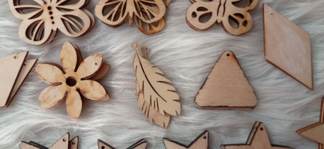 Zawieszki drewniane shapes zestaw 28 sztuk hobby
