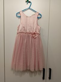 H&M 116, Śliczna sukienka