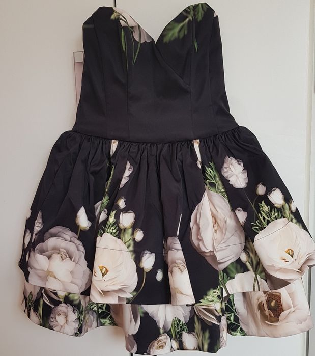 Sukienka Motive&More rozmiar S