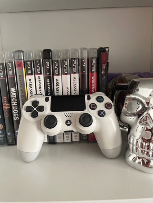 Comando ps4 branco excelente estado