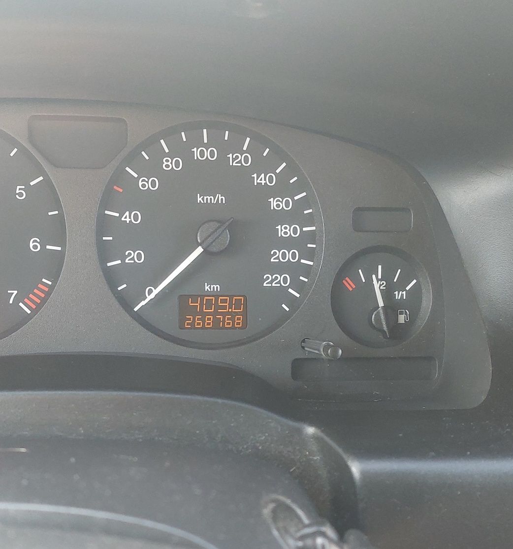 Opel Zafira  B 1.6 benzyna 2001