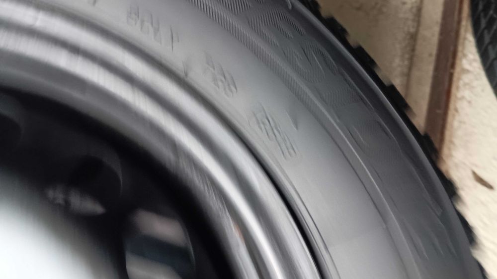 Koła , felgi stalowe 5x100 15" et 40 VW, SKODA oryginał 185/65/15