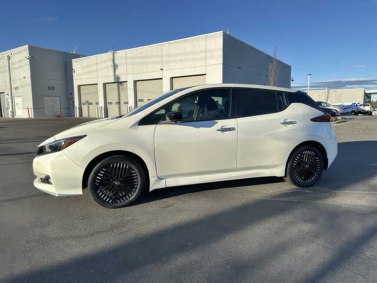 2023 Nissan LEAF SV Plus