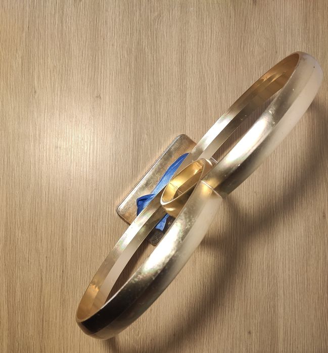 Весільна прикраса на автомобіль