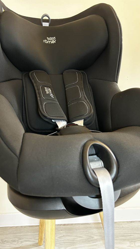 Автокрісло Britax Romer TRIFIX2 i-SIZE  (Space Black)
