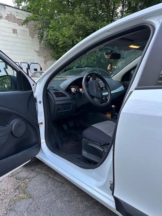 Renault Fluence 2016 в рідній фарбі