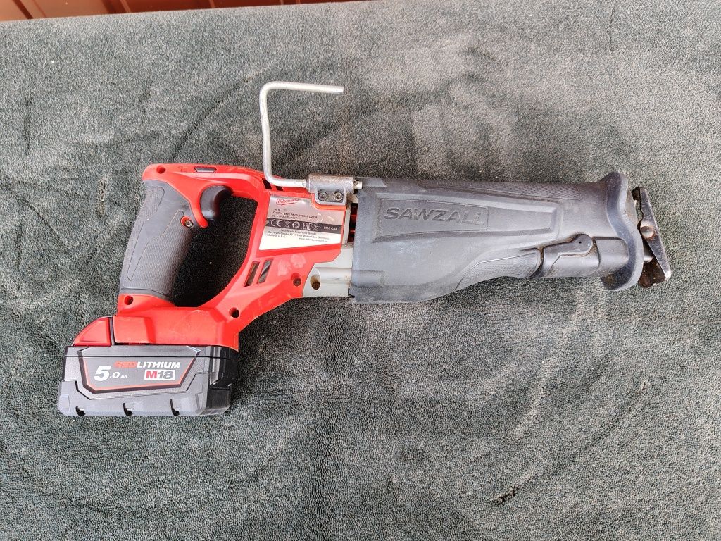 Piła szablasta Milwaukee M18CSX