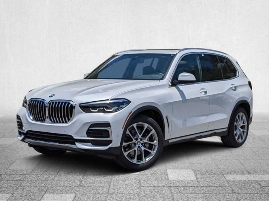 Розкішна BMW X5 2022