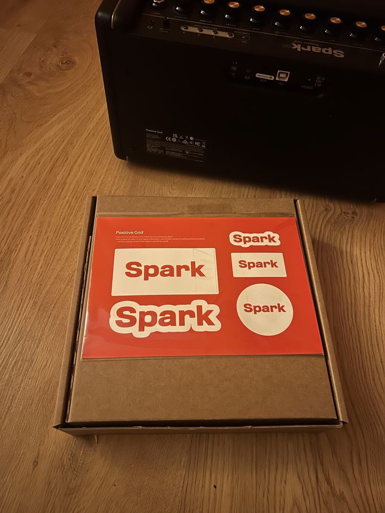 Wzmacniacz Gitarowy Positive Grid Spark Pearl 40 (czarny)