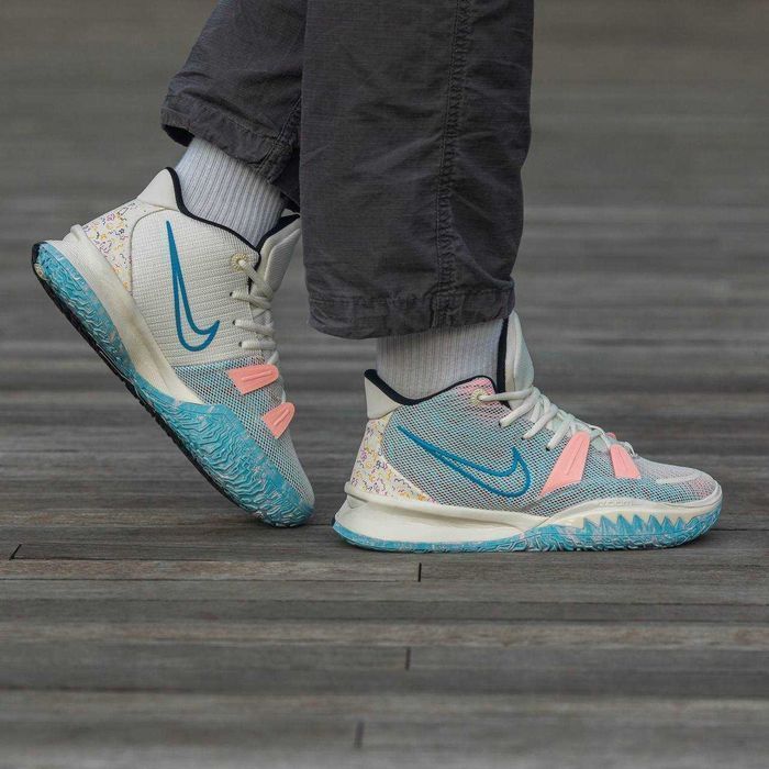 Мужские кроссовки Nike Kyrie 7 чоловічі кросівки найк кайрі 7 кайри