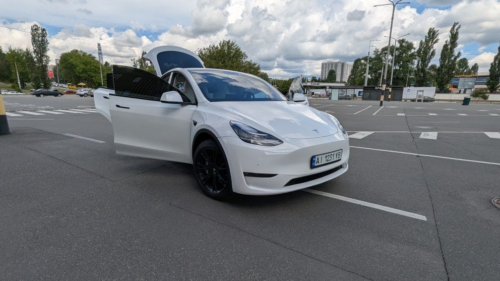 Аренда авто тесла прокат tesla model Y тесла 3 2023 год